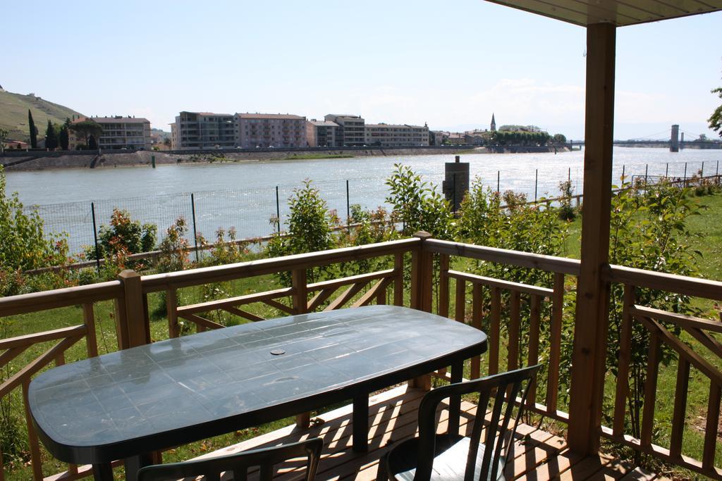 Camping Le Rhone 3*
